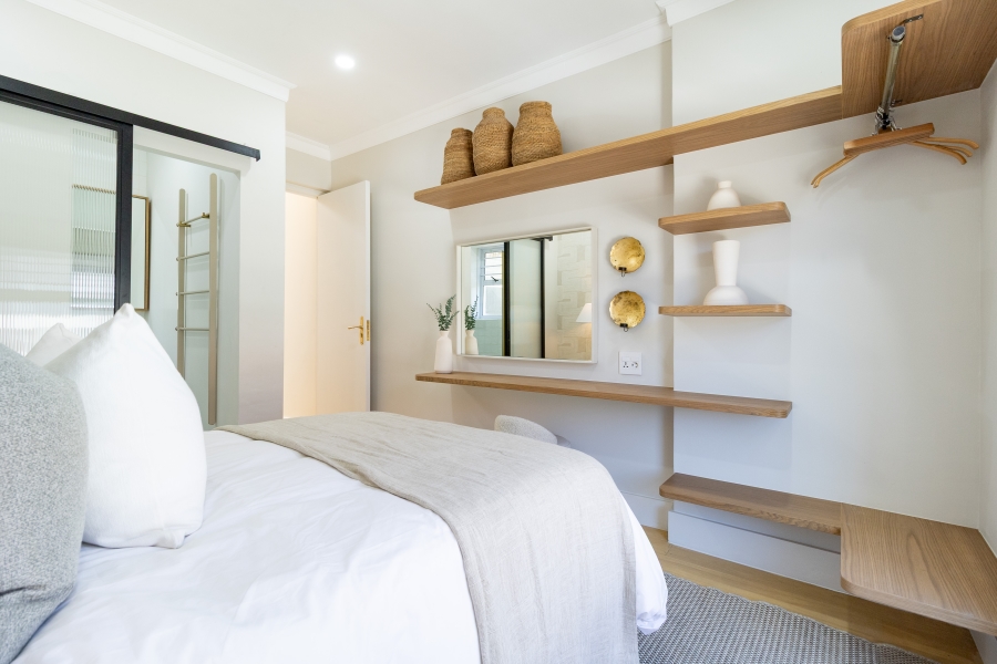 4 Bedroom Property for Sale in Oranjezicht Western Cape